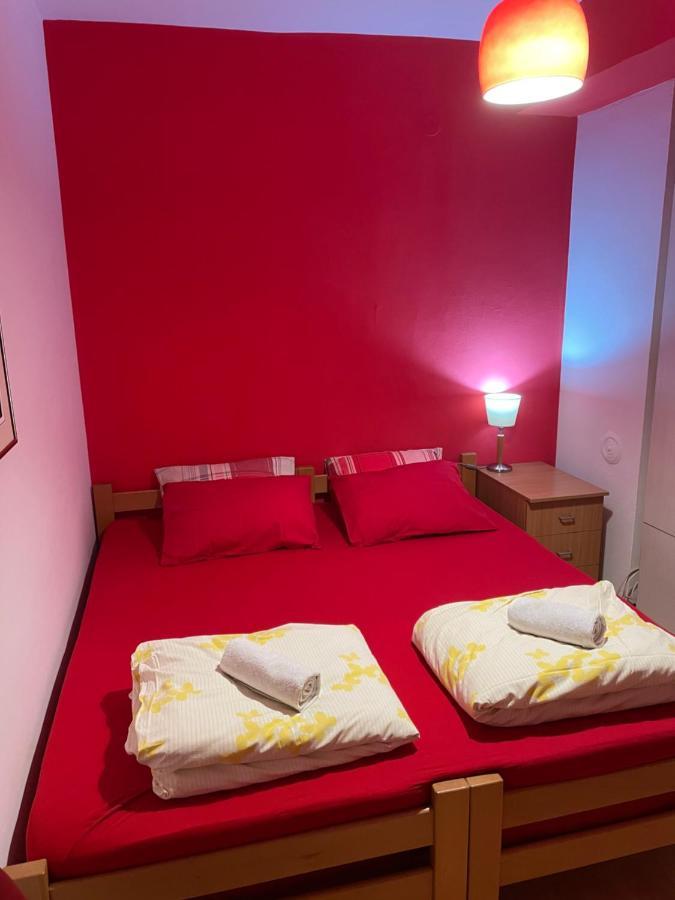Skopje City Center Red Apartment 外观 照片
